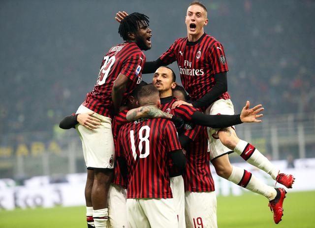 队进攻天花 队进攻天花